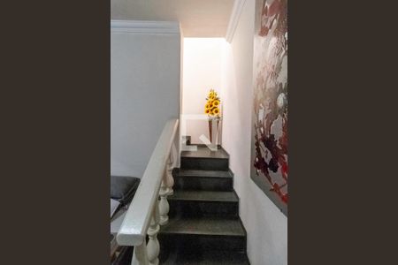 Escada - Casa 2 de casa à venda com 3 quartos, 270m² em São Gotardo, Belo Horizonte