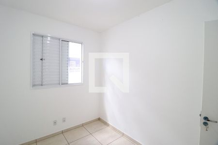Quarto 1 de apartamento para alugar com 2 quartos, 60m² em Shopping Park, Uberlândia
