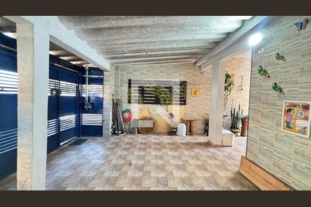 Garagem de casa à venda com 2 quartos, 230m² em Jardim Marek, Santo André