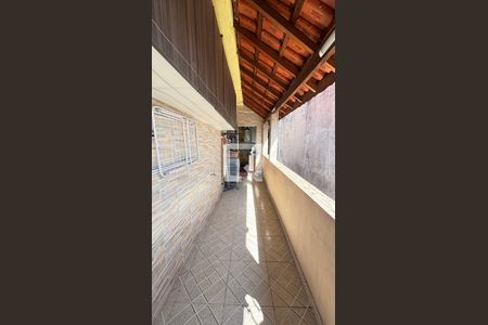 Varanda de casa à venda com 2 quartos, 230m² em Jardim Marek, Santo André