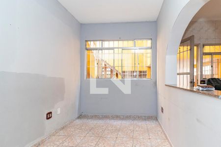Sala de casa para alugar com 2 quartos, 60m² em Vila Curuçá Velha, São Paulo