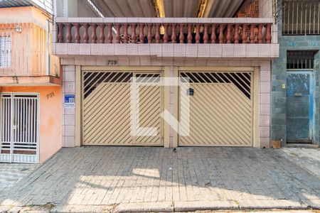 Fachada de casa para alugar com 2 quartos, 60m² em Vila Curuçá Velha, São Paulo
