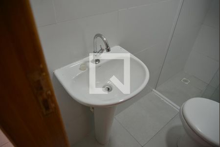 Banheiro Social de apartamento para alugar com 1 quarto, 36m² em Vila Palmares, Santo André