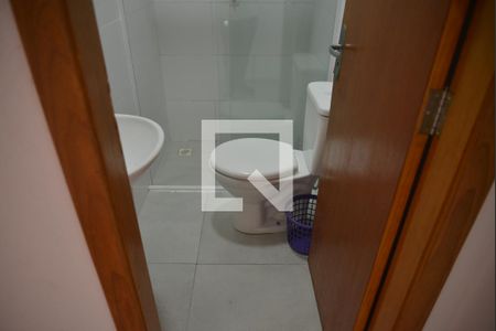Banheiro Social de apartamento para alugar com 1 quarto, 36m² em Vila Palmares, Santo André