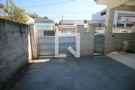 Garagem de casa à venda com 3 quartos, 90m² em Irajá, Rio de Janeiro