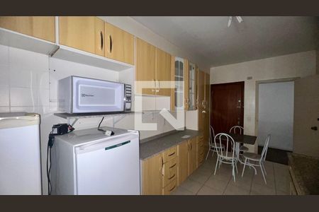Cozinha de apartamento para alugar com 3 quartos, 130m² em Jardins, São Paulo