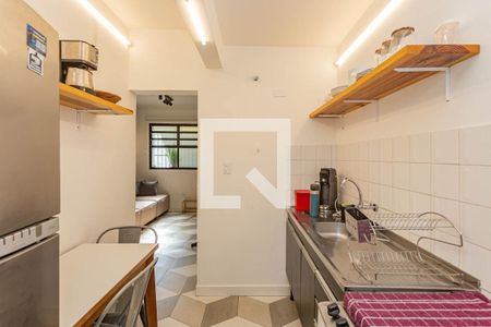 Cozinha de apartamento para alugar com 2 quartos, 59m² em Vila Brasílio Machado, São Paulo