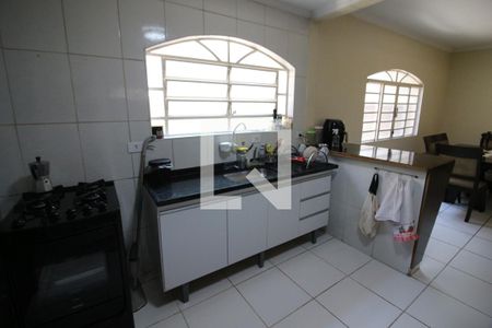 Cozinha de casa à venda com 3 quartos, 180m² em Vila Yara, Osasco