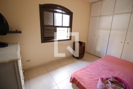 Suíte 2 de casa à venda com 3 quartos, 180m² em Vila Yara, Osasco