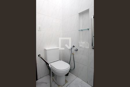 Banheiro de apartamento para alugar com 1 quarto, 51m² em Moinhos de Vento, Porto Alegre