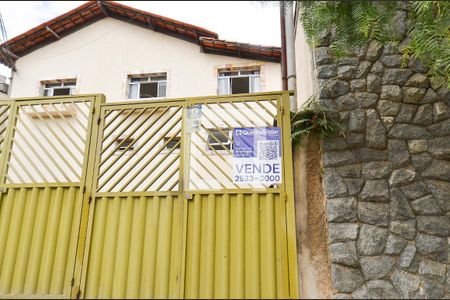 Plaquinha instalada de casa para alugar com 2 quartos, 120m² em Santa Ines, Belo Horizonte