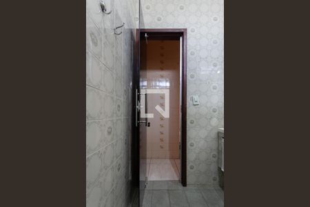 Banheiro Social 2 de casa para alugar com 2 quartos, 180m² em Urca, Belo Horizonte