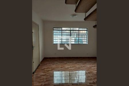 Foto 01 de casa à venda com 3 quartos, 90m² em Chácara Inglesa, São Paulo