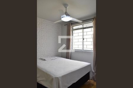 Quarto 1 de apartamento para alugar com 2 quartos, 50m² em Sítio Cercado, Curitiba