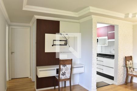 Sala de apartamento para alugar com 2 quartos, 50m² em Sítio Cercado, Curitiba