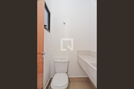 Lavabo de casa à venda com 3 quartos, 190m² em Parque Sao Domingos, São Paulo