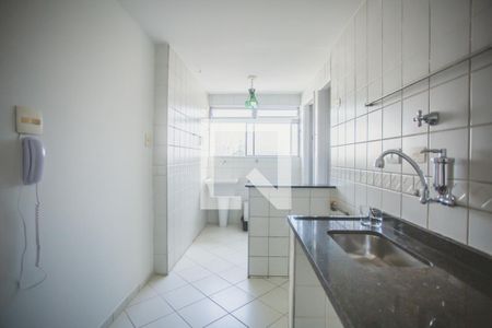 Cozinha de apartamento à venda com 2 quartos, 65m² em Chácara Inglesa, São Paulo