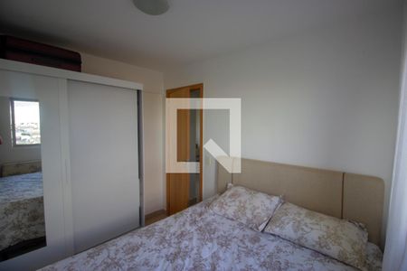 Quarto de apartamento para alugar com 2 quartos, 54m² em Qi, Brasília