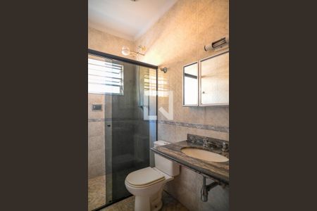 Banheiro Social de casa para alugar com 4 quartos, 220m² em Vila das Merces, São Paulo