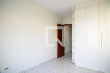 Quarto 3 de casa para alugar com 4 quartos, 220m² em Vila das Merces, São Paulo