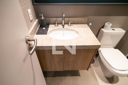 Banheiro de apartamento à venda com 1 quarto, 55m² em Bela Vista, São Paulo