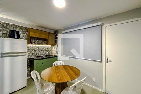 Sala e Cozinha de kitnet/studio para alugar com 1 quarto, 25m² em Vila Prudente, São Paulo