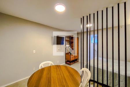 Sala e Cozinha de kitnet/studio para alugar com 1 quarto, 25m² em Vila Prudente, São Paulo