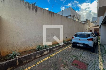Garagem de apartamento à venda com 2 quartos, 68m² em Vila Amaral, Belo Horizonte