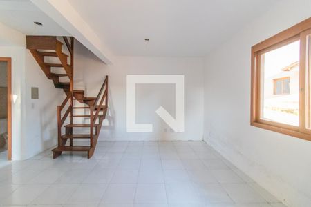 Sala de casa de condomínio à venda com 2 quartos, 130m² em Ipanema, Porto Alegre