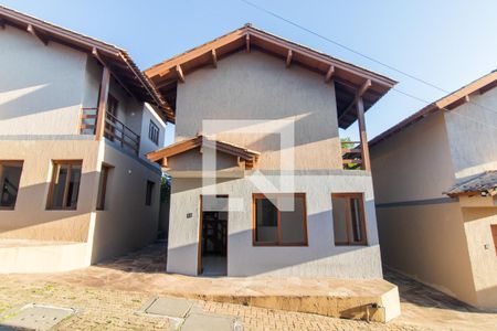 Fachada de casa de condomínio à venda com 2 quartos, 130m² em Ipanema, Porto Alegre