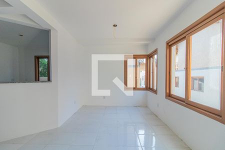 Sala de casa de condomínio à venda com 2 quartos, 130m² em Ipanema, Porto Alegre