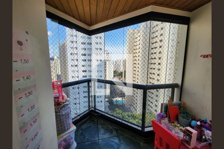 Varanda de apartamento para alugar com 2 quartos, 65m² em Indianópolis, São Paulo