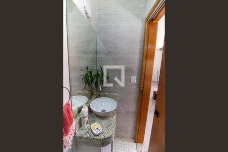 Lavabo de casa à venda com 5 quartos, 300m² em Itaipu, Niterói
