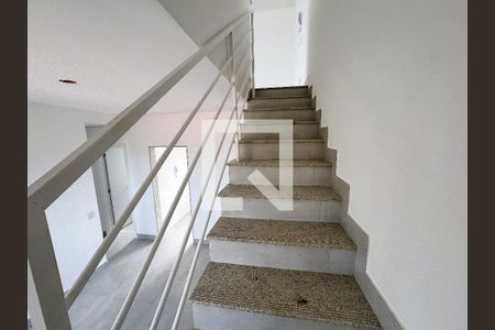 Escada de apartamento à venda com 2 quartos, 112m² em Cardoso, Belo Horizonte
