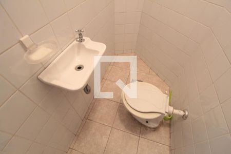 Banheiro de Serviço de apartamento à venda com 3 quartos, 98m² em Castelo, Belo Horizonte