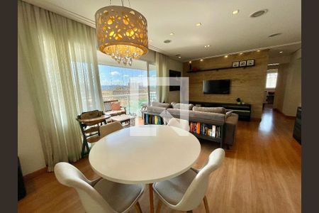 Sala de apartamento à venda com 2 quartos, 98m² em Água Branca, São Paulo