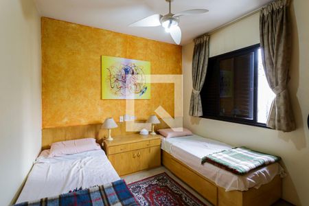 Quarto 2 de apartamento para alugar com 3 quartos, 96m² em Itaim Bibi, São Paulo