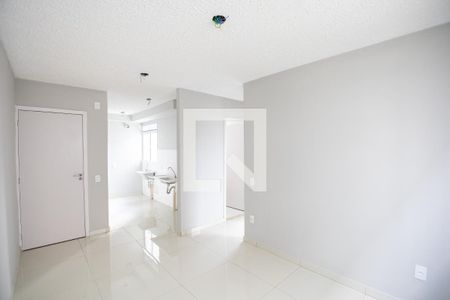 Sala de apartamento para alugar com 2 quartos, 40m² em Guaratiba, Rio de Janeiro