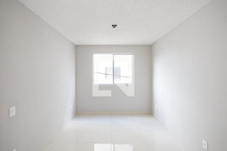 Sala de apartamento para alugar com 2 quartos, 40m² em Guaratiba, Rio de Janeiro