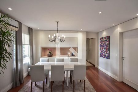 Sala de apartamento à venda com 3 quartos, 129m² em Real Parque, São Paulo