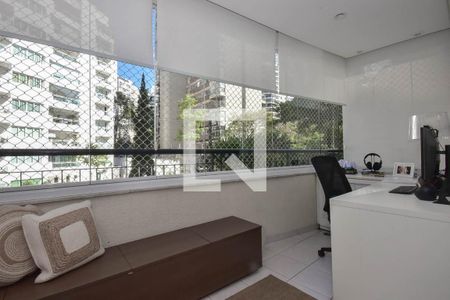 Varanda de apartamento à venda com 3 quartos, 129m² em Real Parque, São Paulo