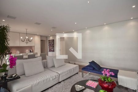 Sala de apartamento à venda com 3 quartos, 129m² em Real Parque, São Paulo