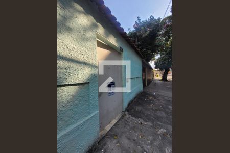 Placa Instalada de casa para alugar com 1 quarto, 50m² em Vila Valqueire, Rio de Janeiro