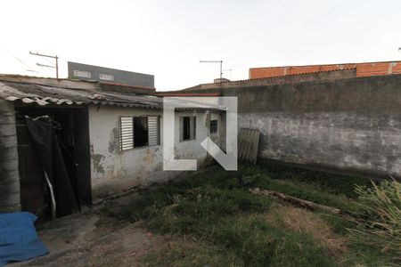 Quintal de casa à venda com 1 quarto, 221m² em Jardim Dona Sinha, São Paulo