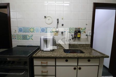 Cozinha de apartamento para alugar com 3 quartos, 100m² em Barra Funda, Guarujá
