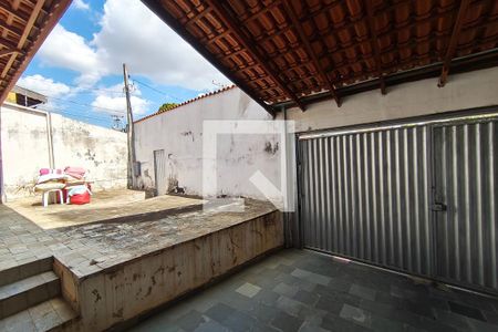 Quintal - Garagem de casa à venda com 3 quartos, 318m² em Jardim Londres, Campinas