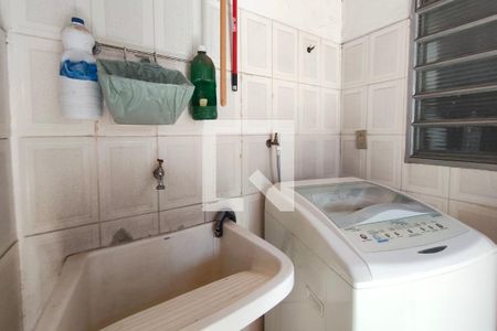 Casa 1 - Área de Serviço de casa à venda com 3 quartos, 318m² em Jardim Londres, Campinas