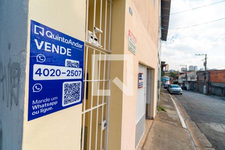 Fachada e Placa de casa à venda com 3 quartos, 100m² em Jardim Oriental, São Paulo