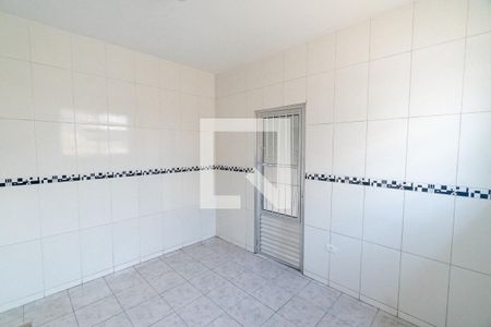 Cozinha 2 de casa à venda com 3 quartos, 100m² em Jardim Oriental, São Paulo