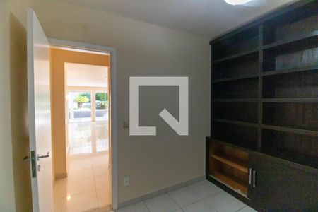Quarto  de casa à venda com 5 quartos, 380m² em Itaipu, Niterói